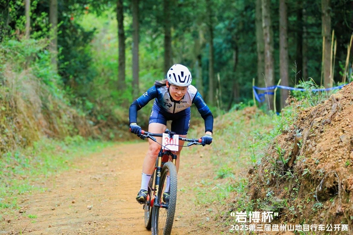 JAVA-JIANKUN車隊(duì)?wèi)?zhàn)報(bào)｜多線作戰(zhàn)，宋寒冰豪奪雙冠